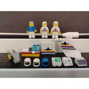 Lot Of Various Vintage LEGO Space Man Astronaut Airplane Aviation Tanks Helmets